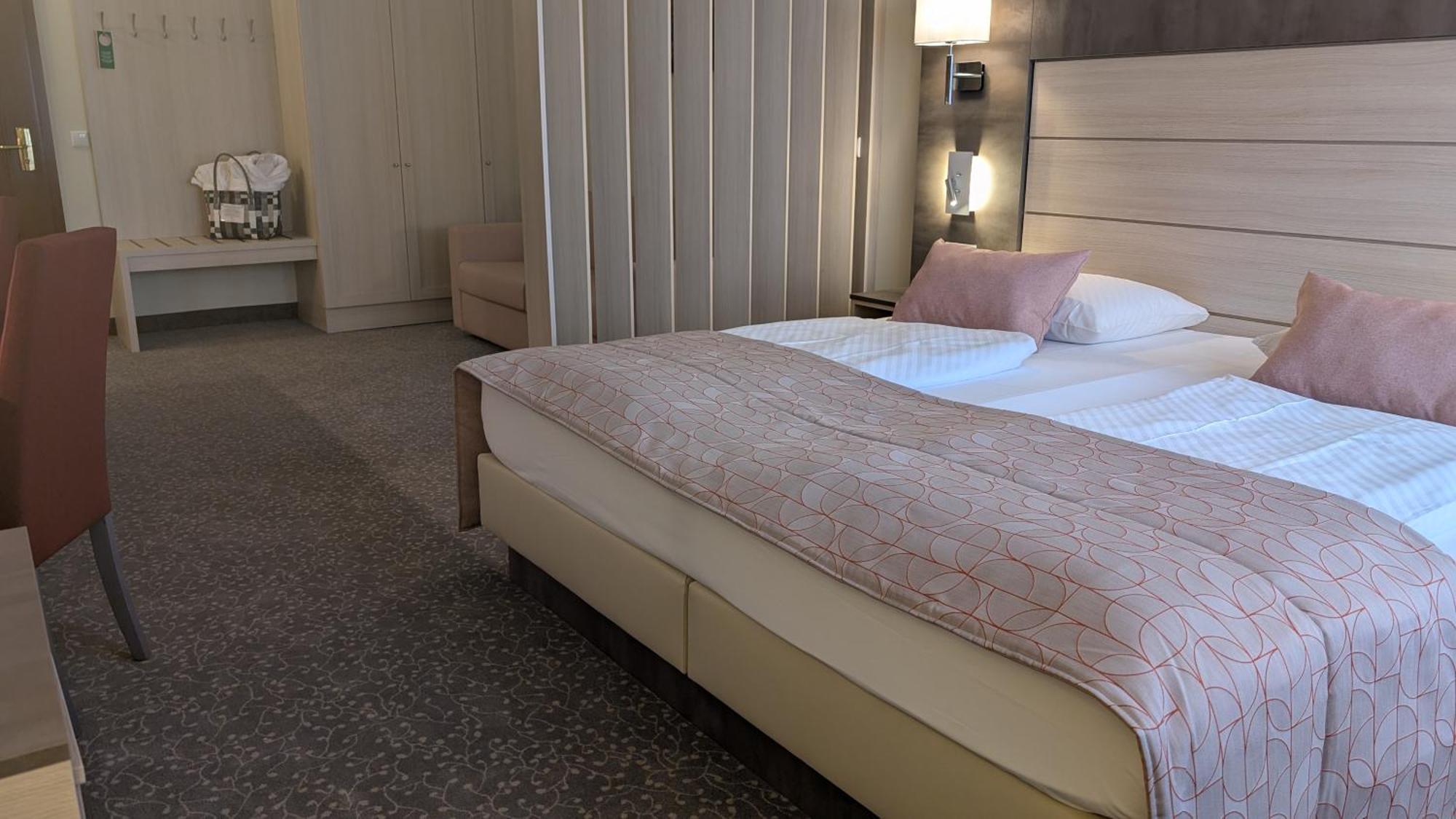 Ringhotel Warnemuender Hof Росток Екстер'єр фото