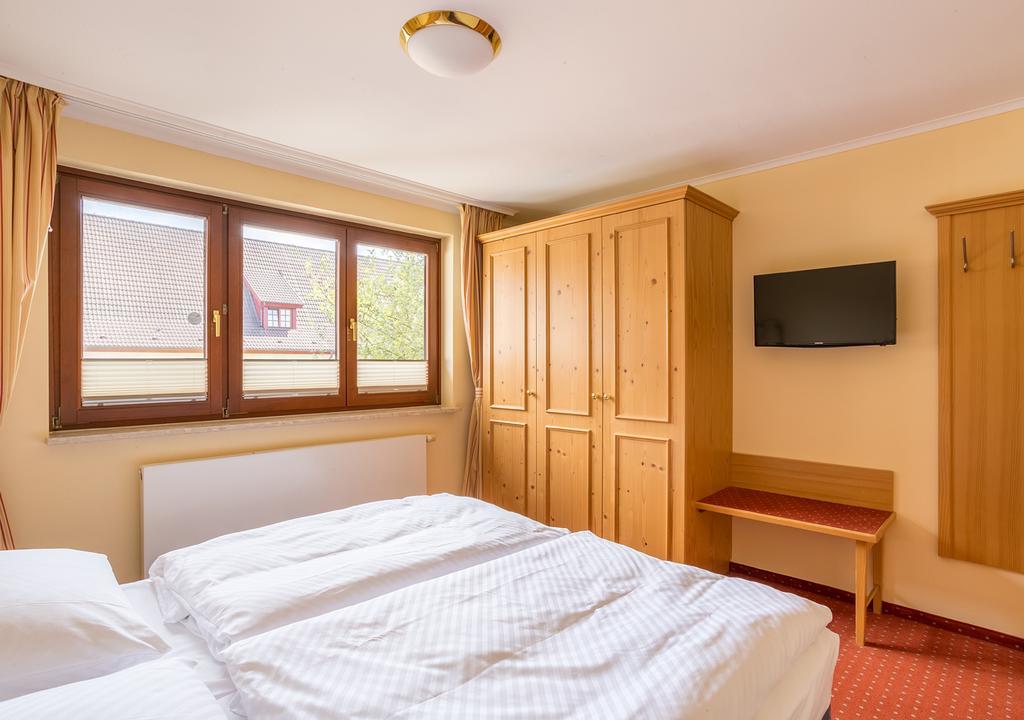 Ringhotel Warnemuender Hof Росток Екстер'єр фото